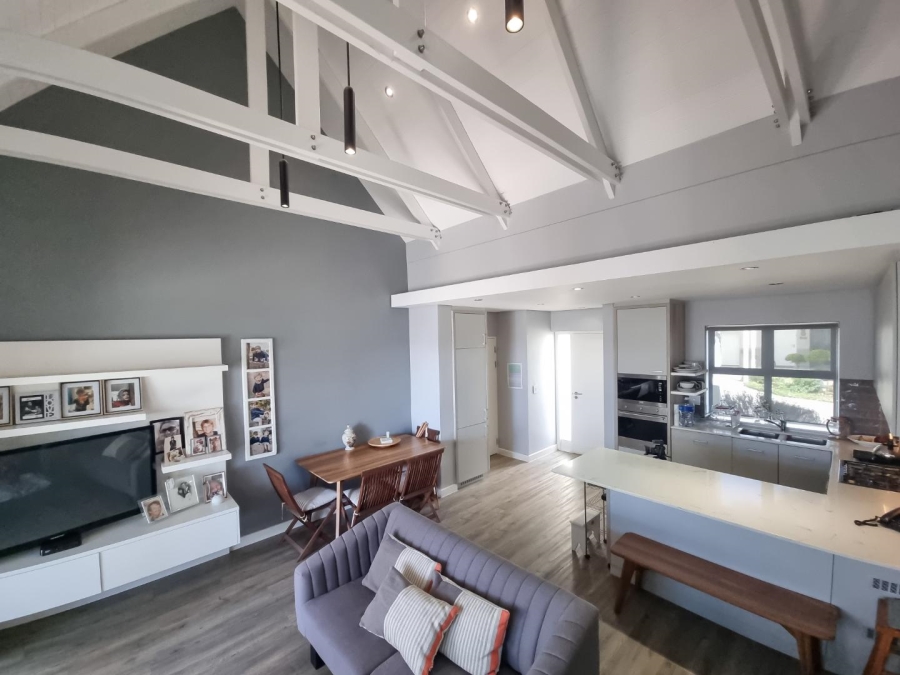 2 Bedroom Property for Sale in Plattekloof Western Cape